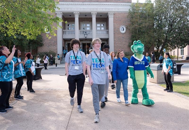 Teal & Tech Experience